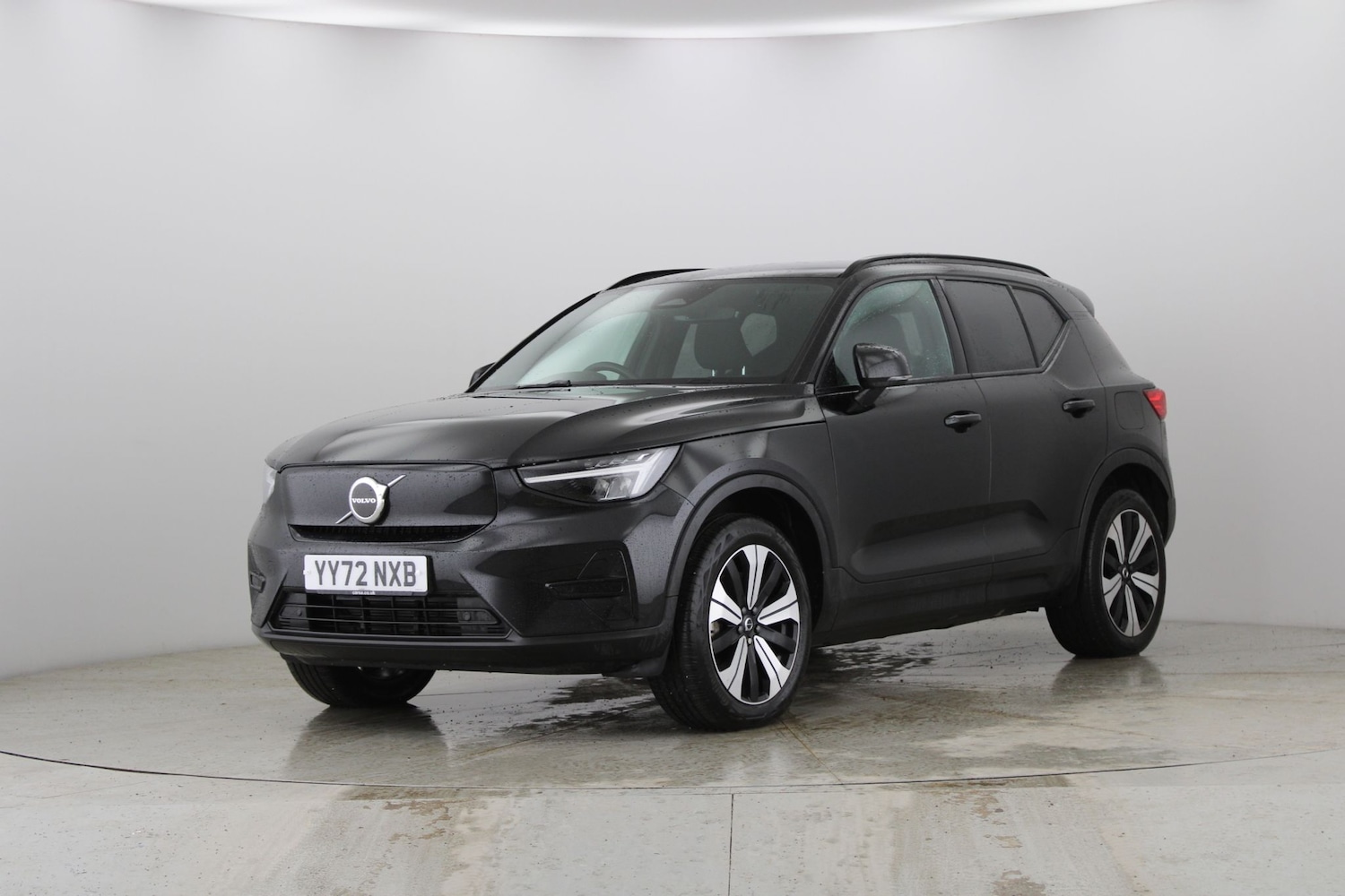 Used Volvo XC40 2022 for sale - 77340115: Photo 1