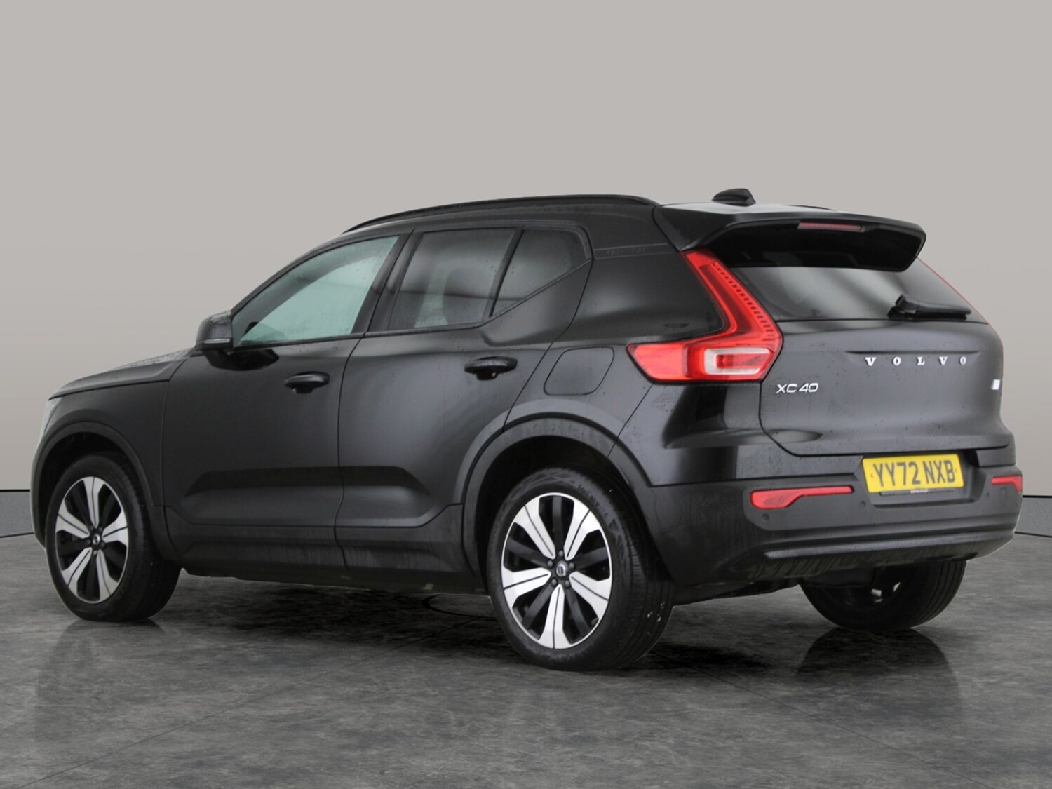 Used Volvo XC40 2022 for sale - 77340115: Photo 11