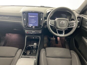 Used Volvo XC40 2022 for sale - 77340115: Photo