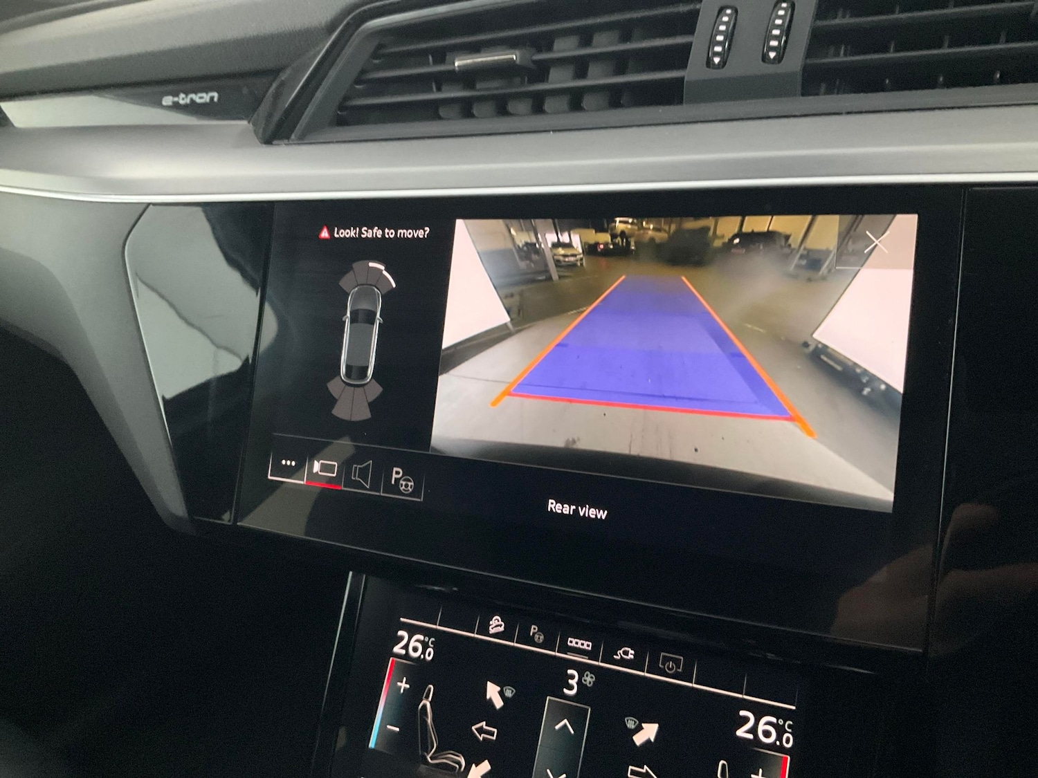 Used Audi e-tron 2022 for sale - 76554976: Photo 21