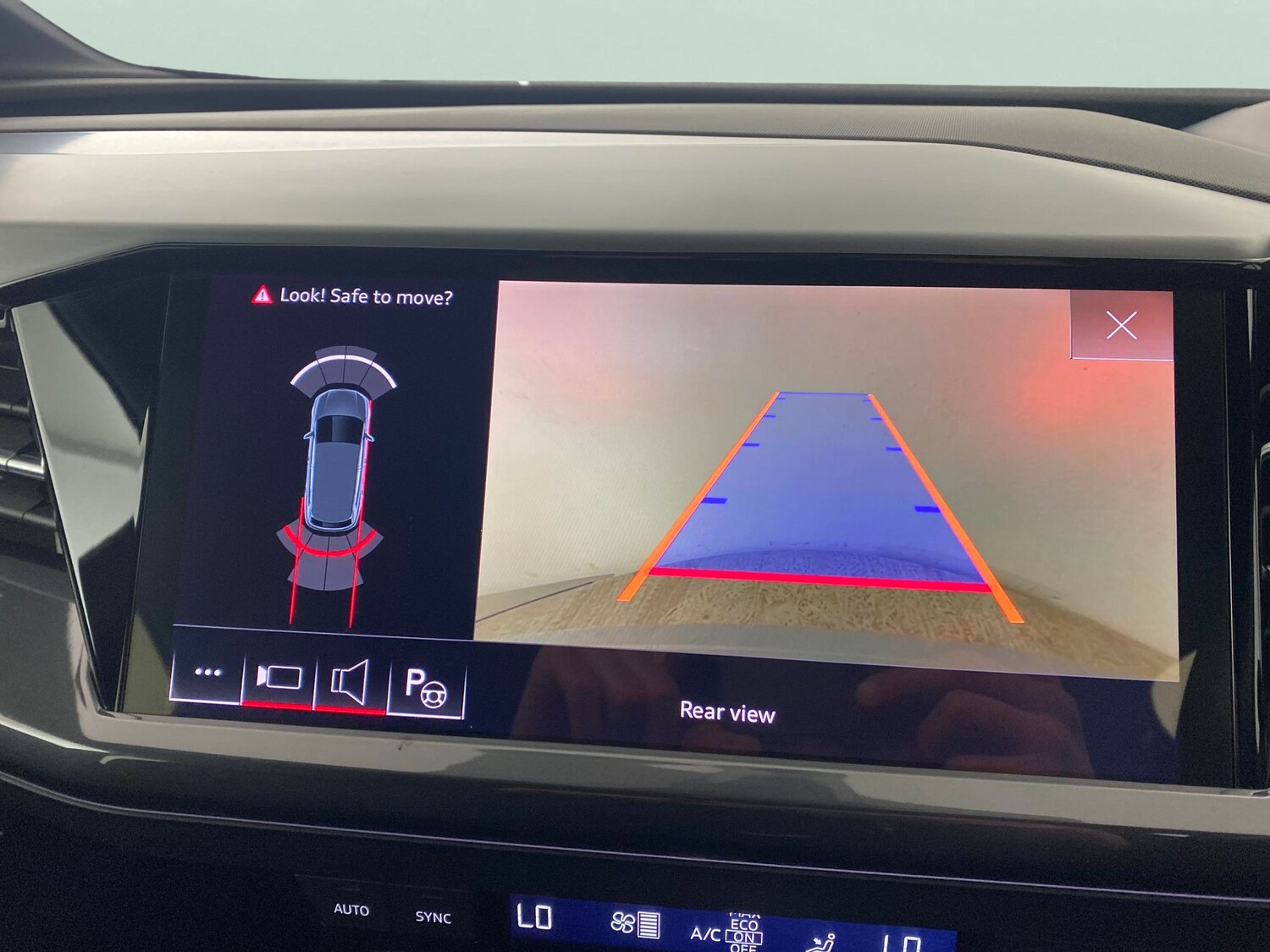 Used Audi Q4 e-tron 2022 for sale - 77638348: Photo 16