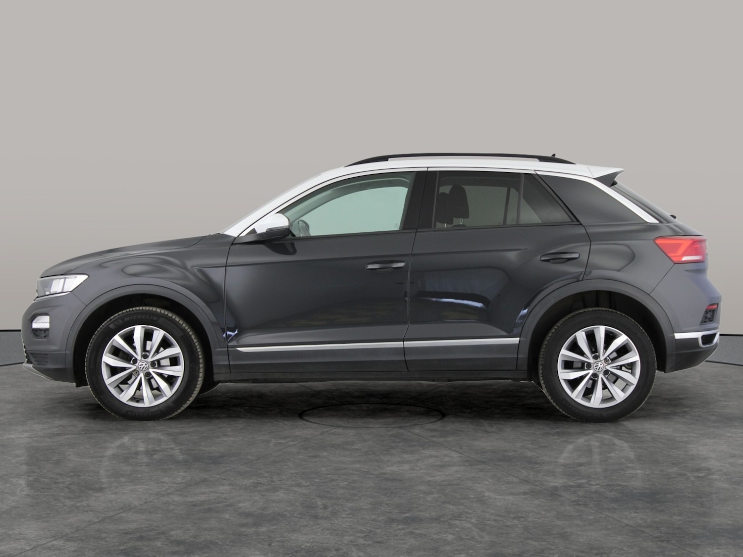 Used Volkswagen T-Roc 2020 for sale - 76274977: Photo 11
