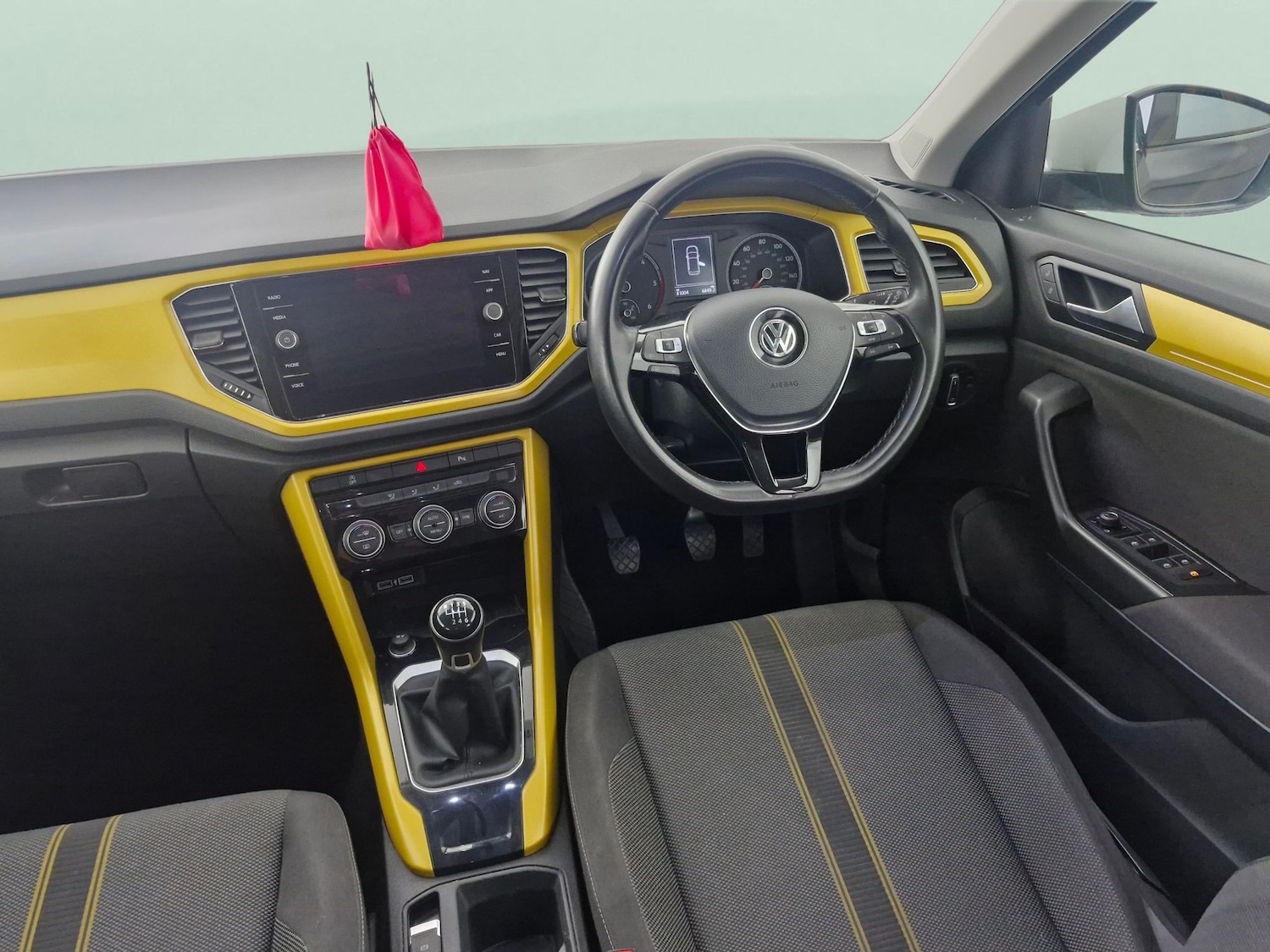 Used Volkswagen T-Roc 2020 for sale - 76274977: Photo 23