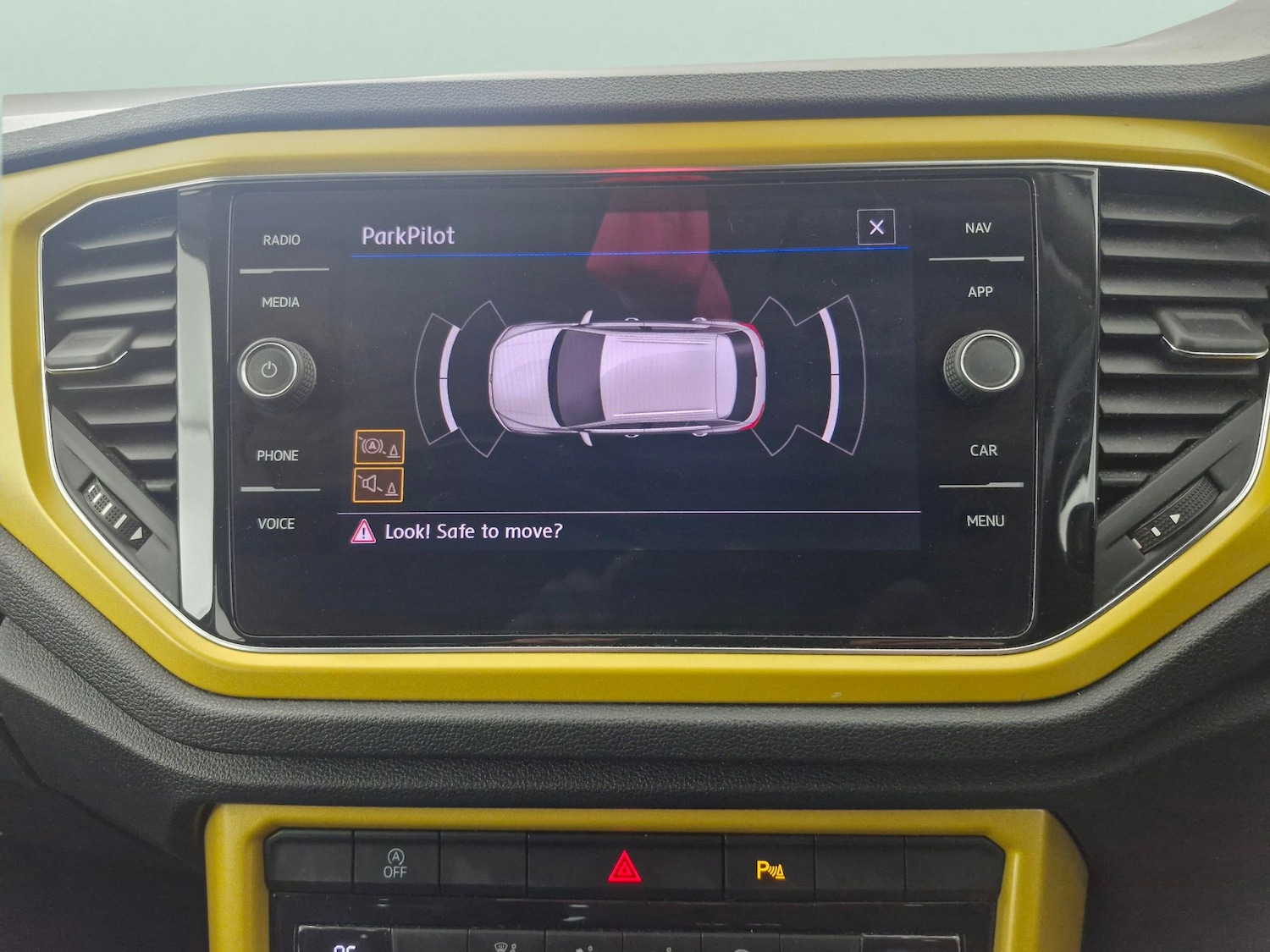 Used Volkswagen T-Roc 2020 for sale - 76274977: Photo 42