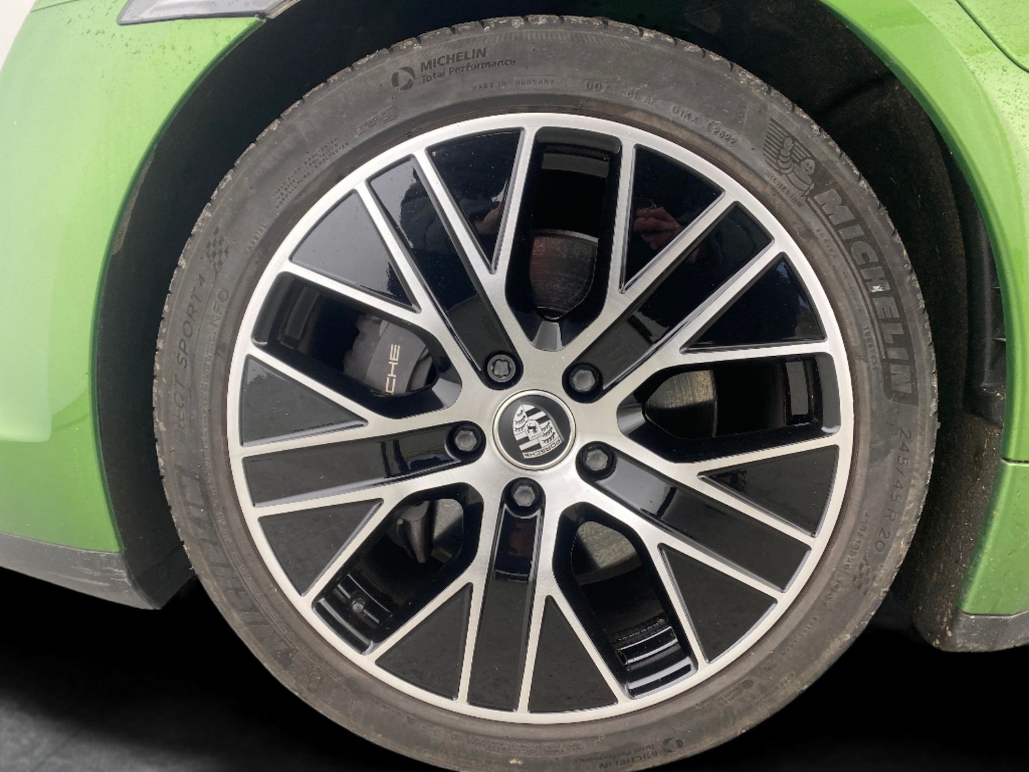 Used Porsche Taycan 2022 for sale - 77300891: Photo 19