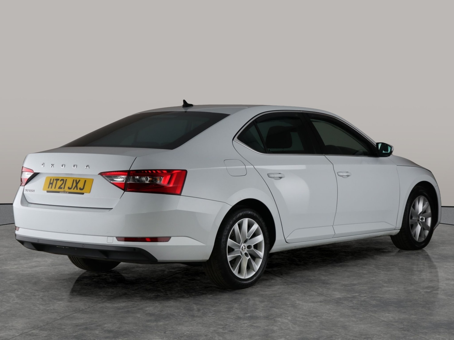 Used Skoda Superb 2021 for sale - 76526621: Photo 11