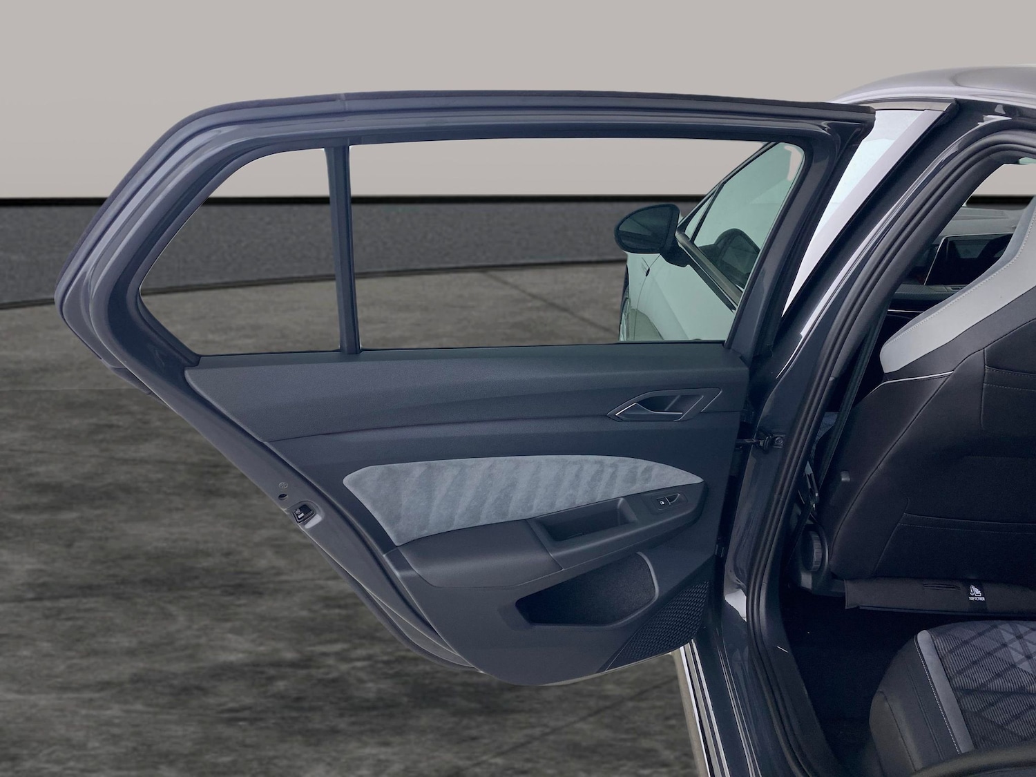 Used Volkswagen Golf 2022 for sale - 78001033: Photo 26