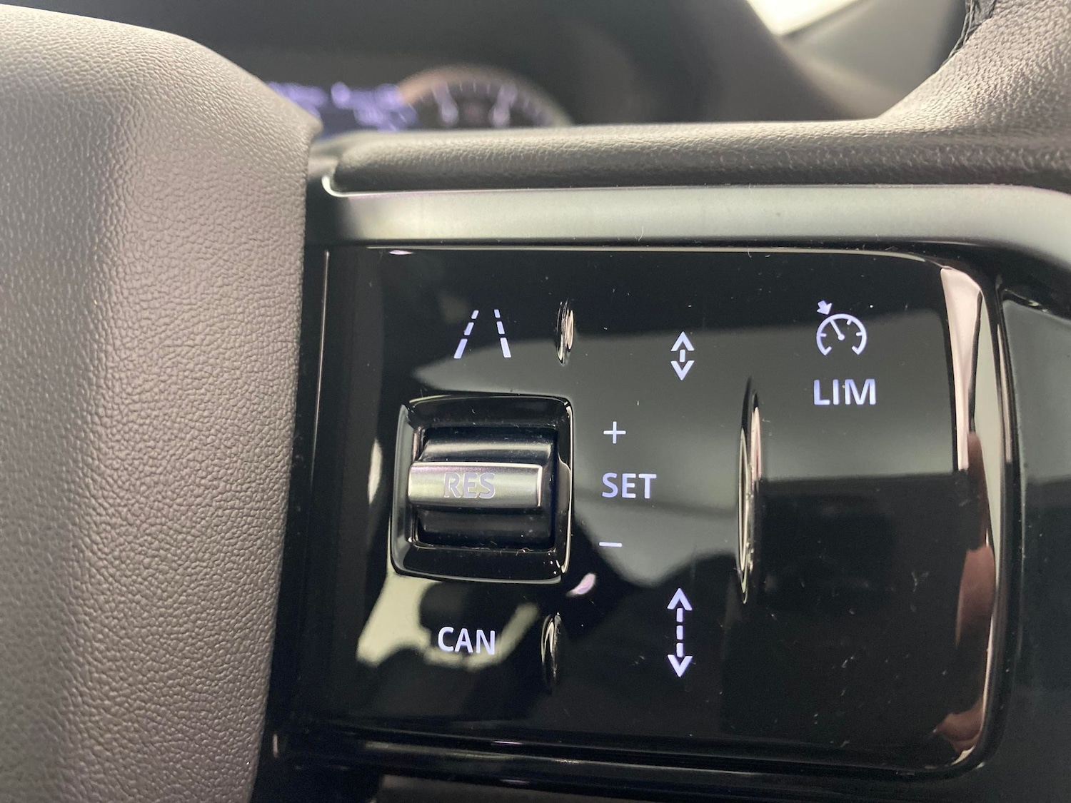 Used Land Rover Discovery Sport 2023 for sale - 76652994: Photo 18