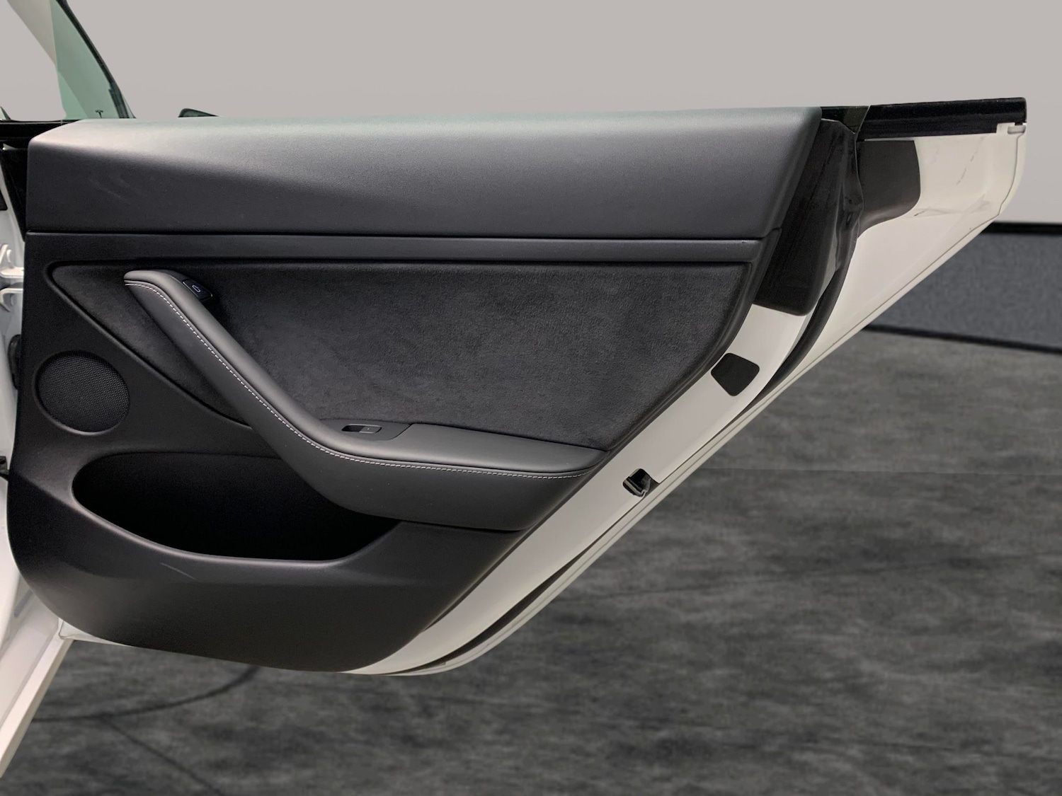 Used Tesla Model 3 2021 for sale - 76766683: Photo 27