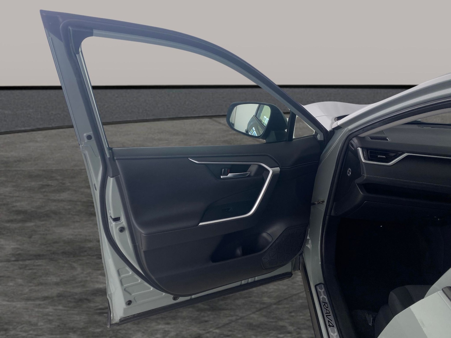 Used Toyota RAV4 2022 for sale - 78079248: Photo 21