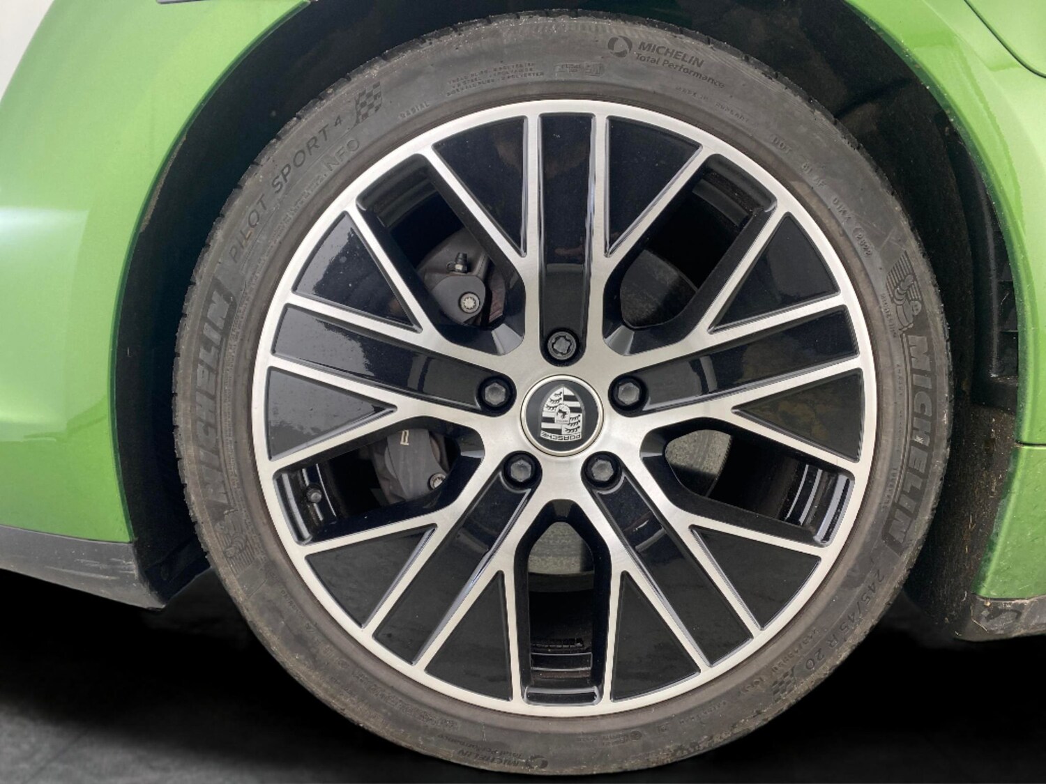 Used Porsche Taycan 2022 for sale - 77614956: Photo 23