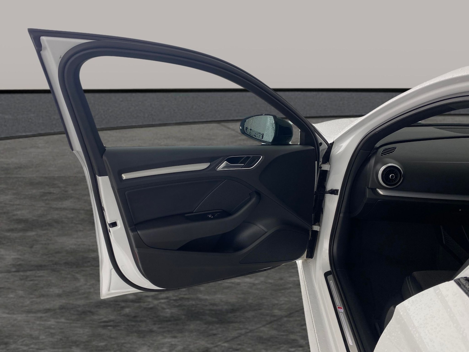 Used Audi A3 2018 for sale - 76882227: Photo 25