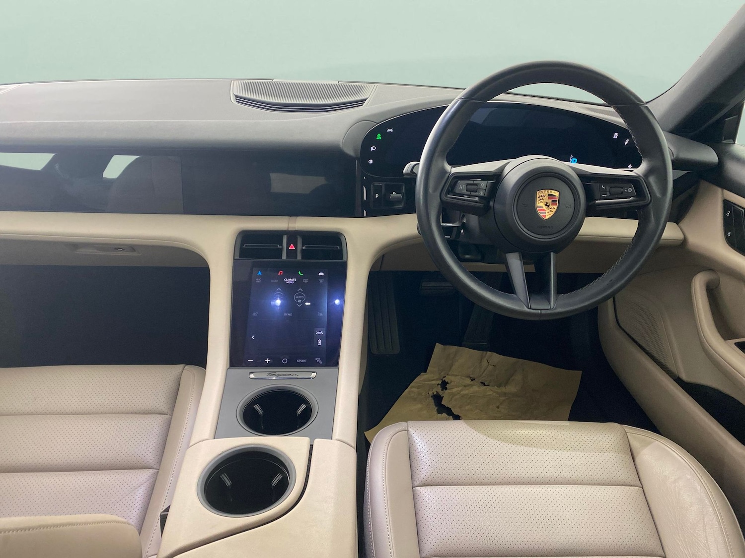 Used Porsche Taycan 2022 for sale - 77208088: Photo 4