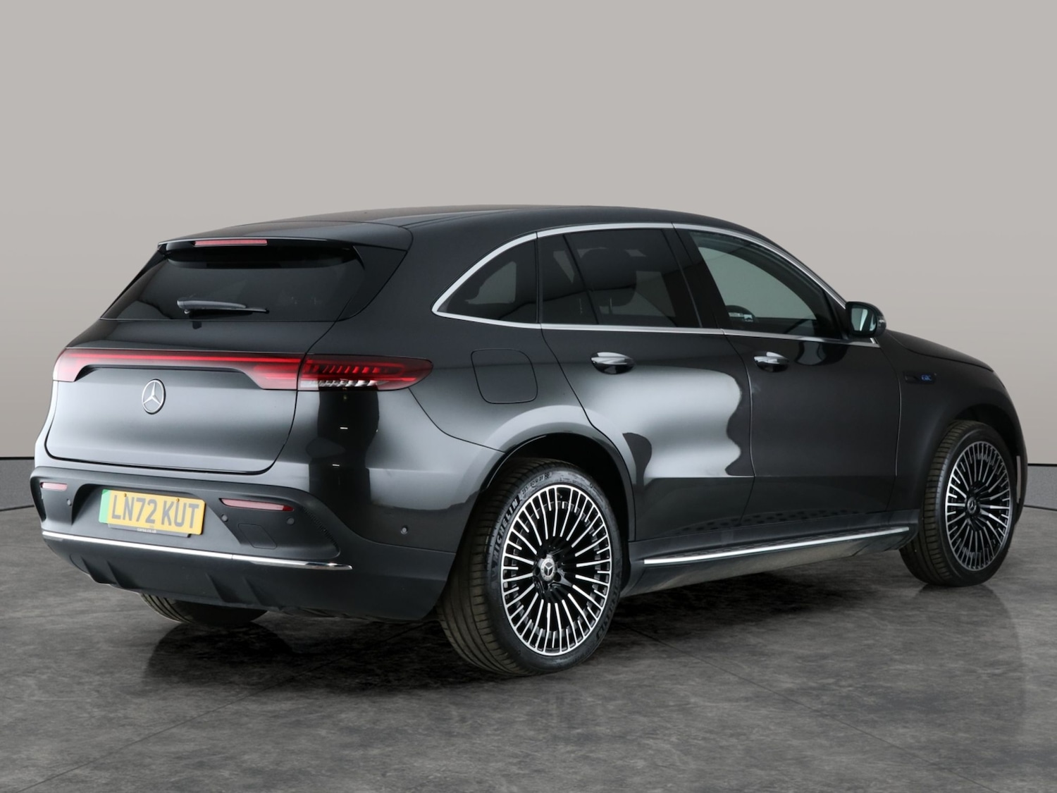 Used Mercedes-Benz EQC 2022 for sale - 76672679: Photo 11