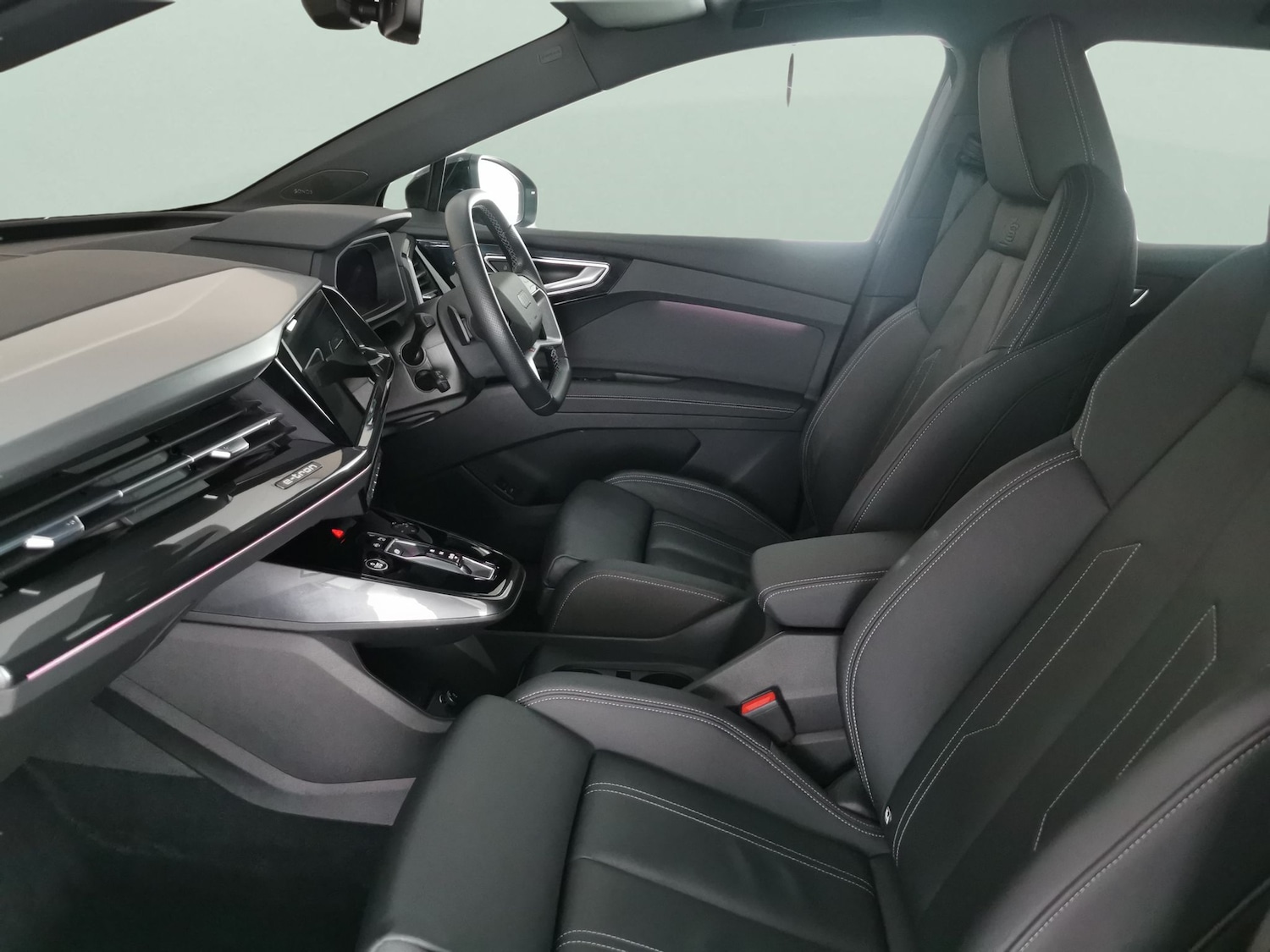 Used Audi Q4 e-tron 2022 for sale - 76946611: Photo 4