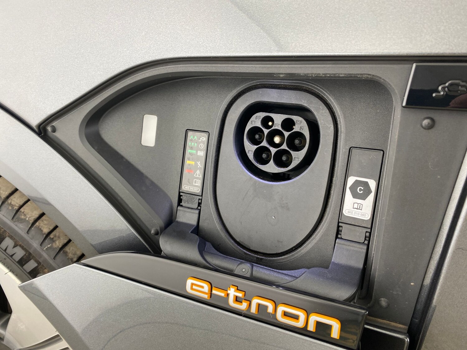 Used Audi e-tron 2022 for sale - 77786615: Photo 23