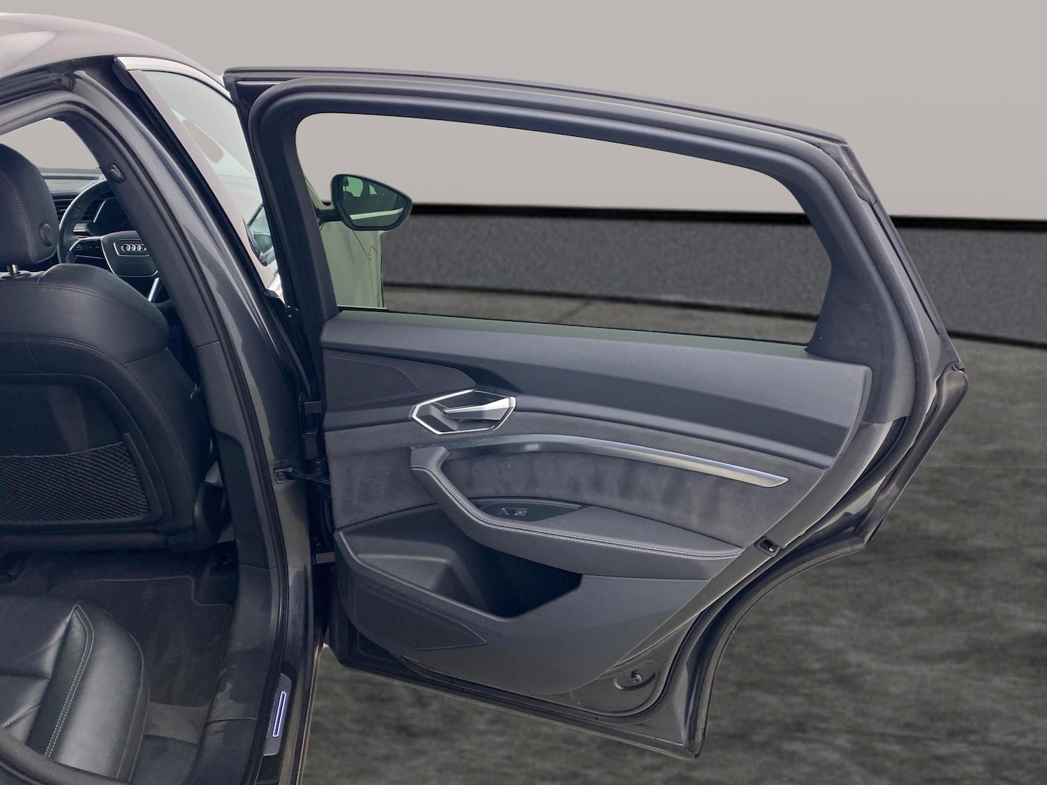 Used Audi e-tron 2022 for sale - 77786615: Photo 27