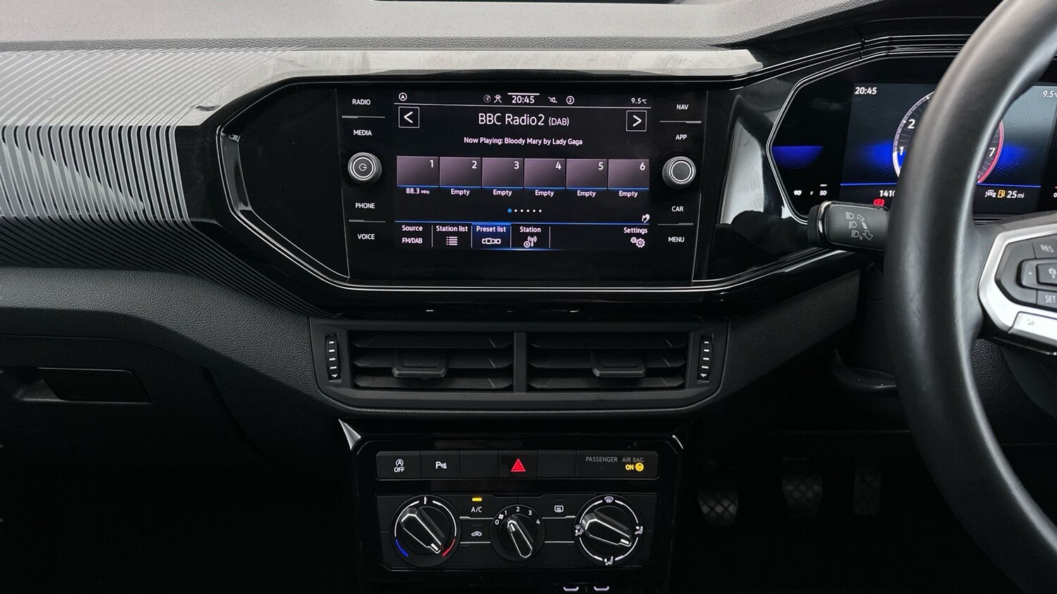 Used Volkswagen T-Cross 2022 for sale - 77604952: Photo 15