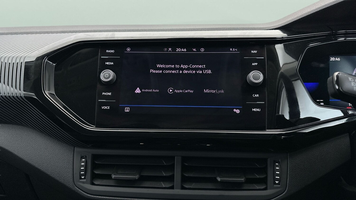 Used Volkswagen T-Cross 2022 for sale - 77604952: Photo 27