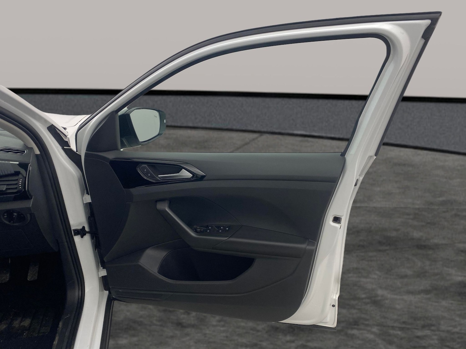 Used Volkswagen T-Cross 2023 for sale - 76971725: Photo 25