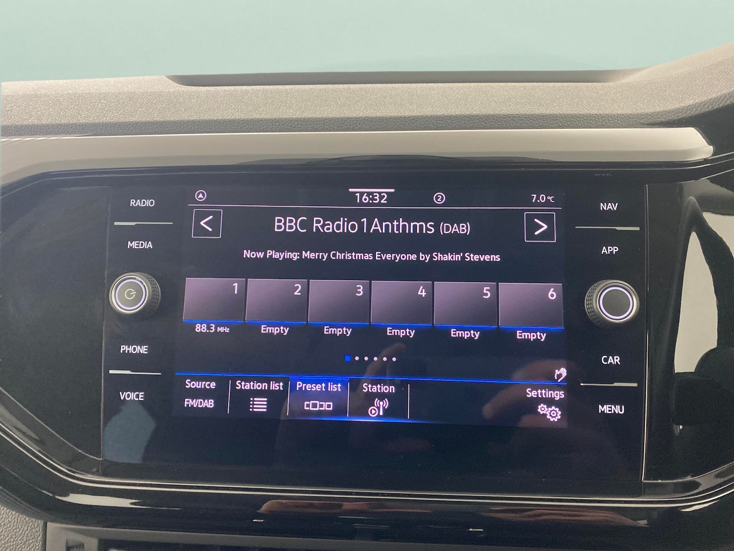 Used Volkswagen T-Cross 2023 for sale - 76971725: Photo 5