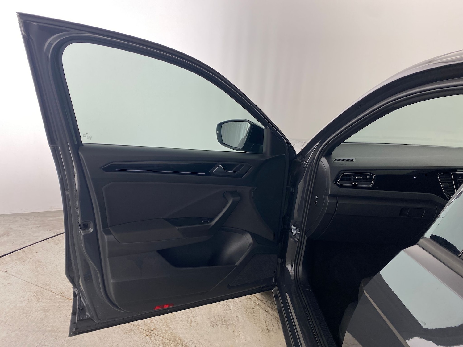 Used Volkswagen T-Roc 2021 for sale - 77186728: Photo 20