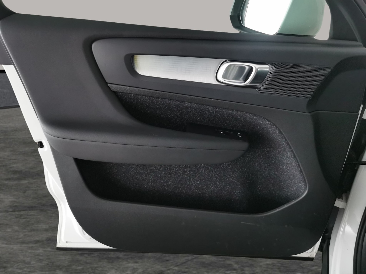 Used Volvo XC40 2020 for sale - 76587840: Photo 29