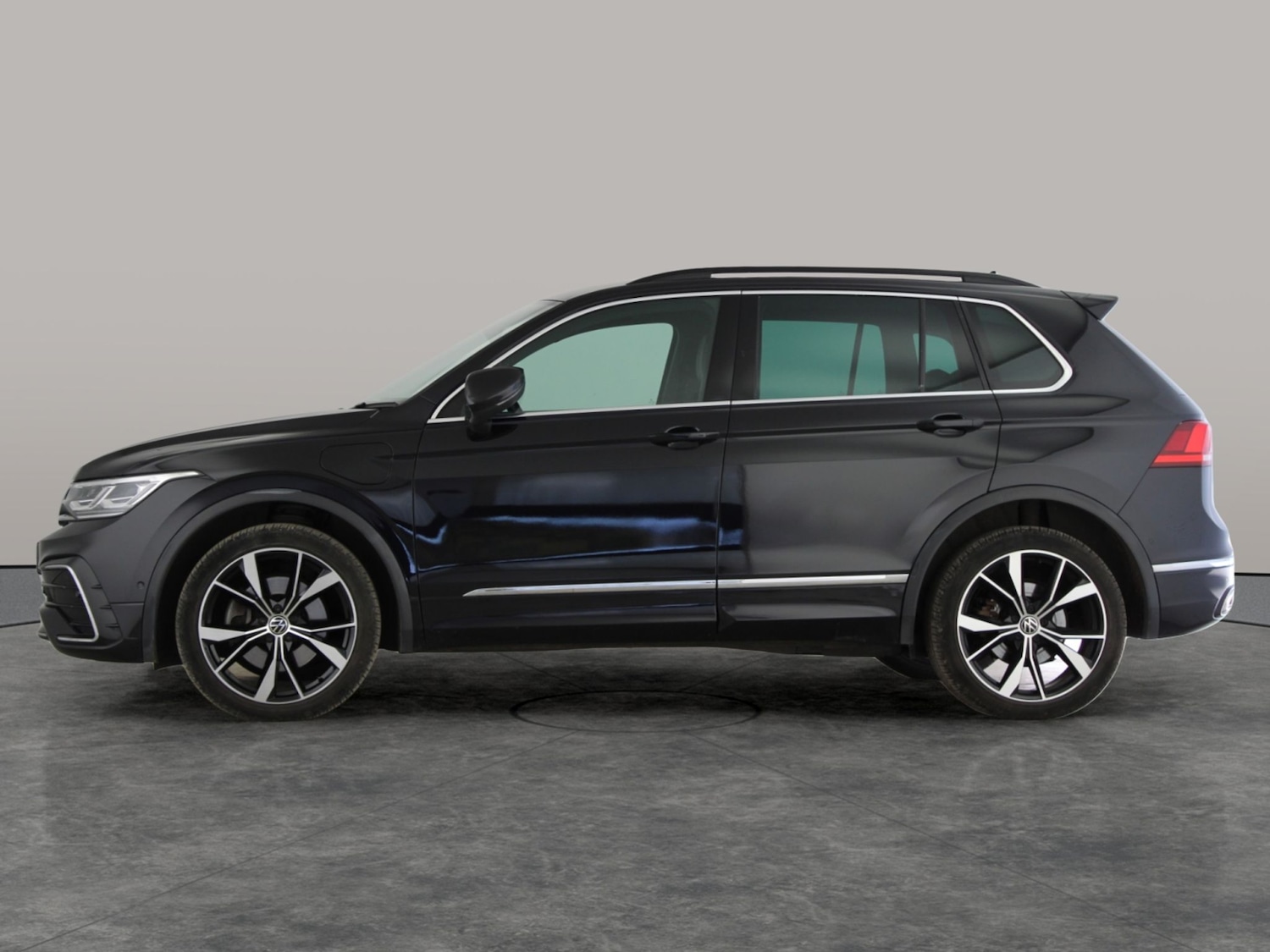 Used Volkswagen Tiguan 2023 for sale - 78079302: Photo 11