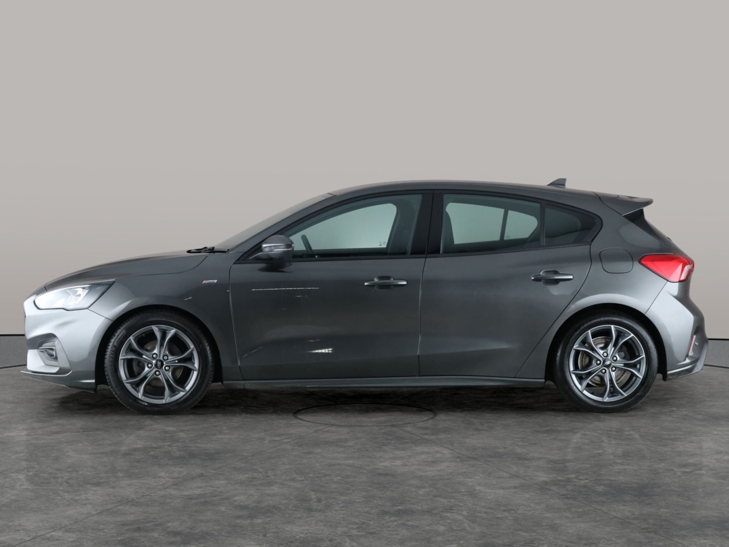 Used Ford Focus 2020 for sale - 76587902: Photo 12