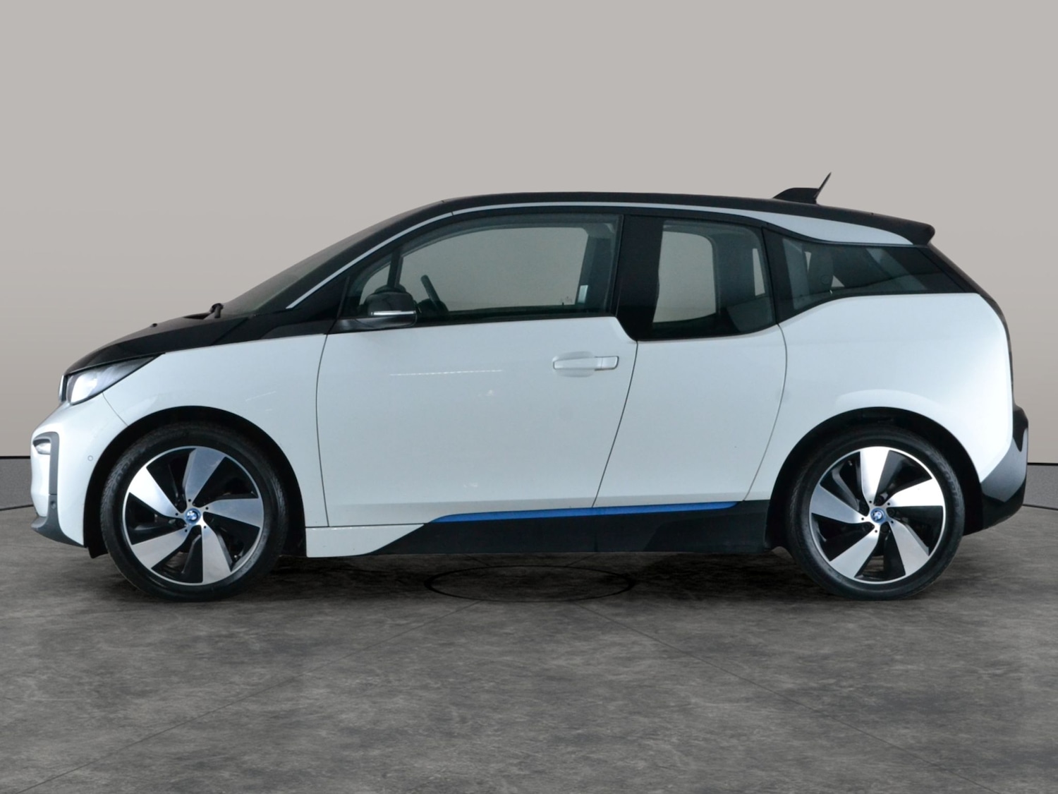 Used BMW i3 2020 for sale - 78067926: Photo 13