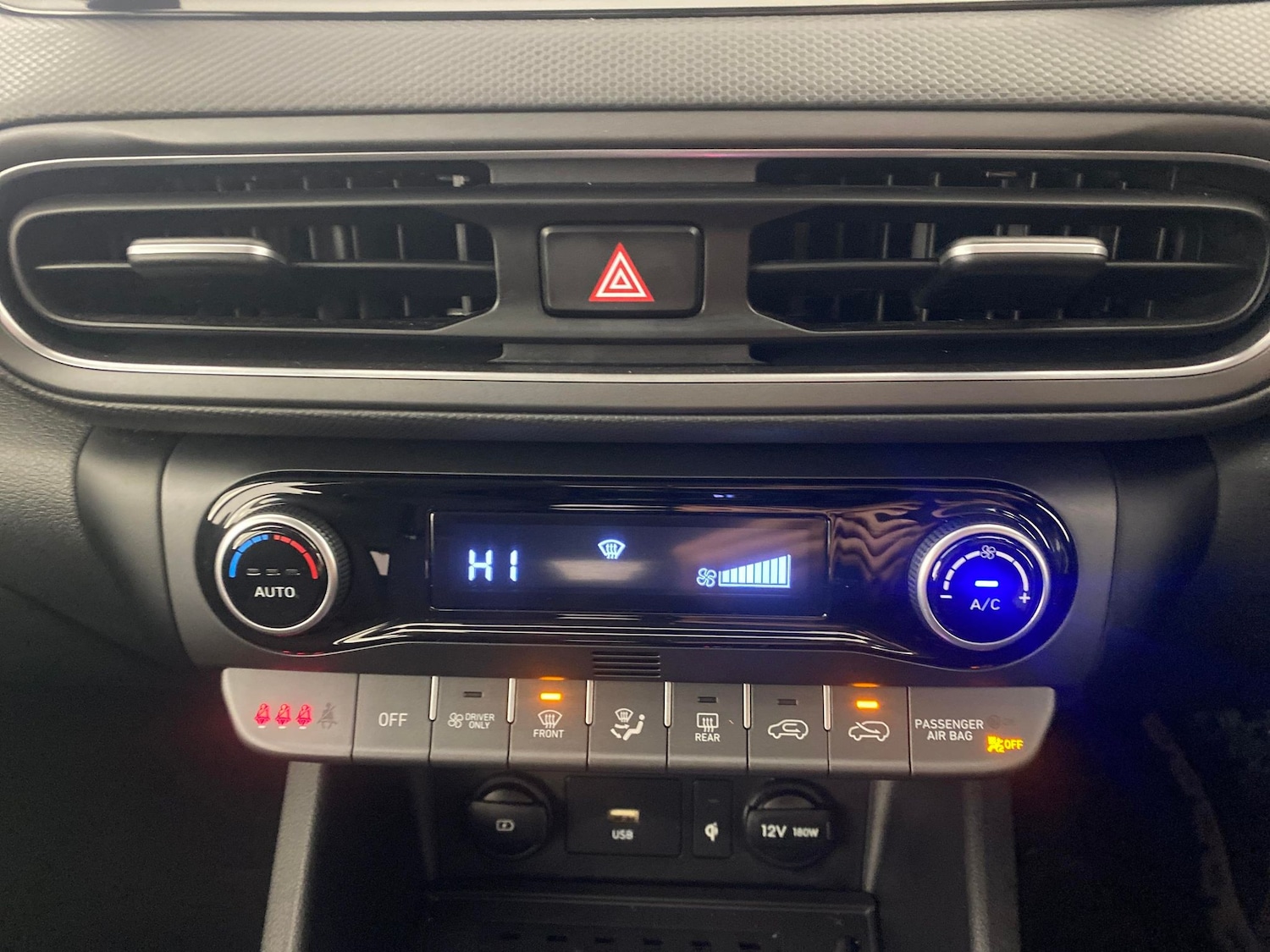 Used Hyundai KONA 2021 for sale - 76131910: Photo 21