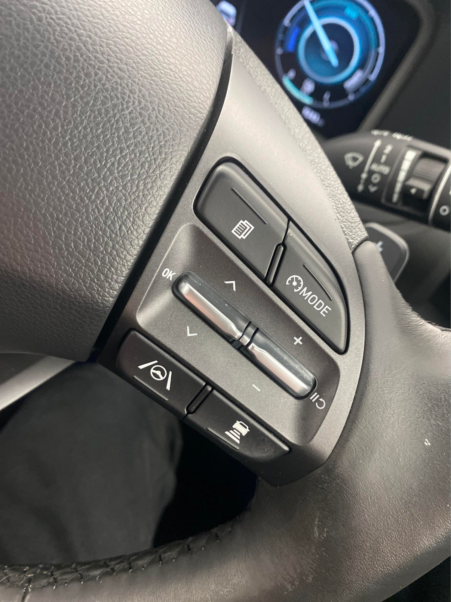 Used Hyundai KONA 2021 for sale - 76131910: Photo 26