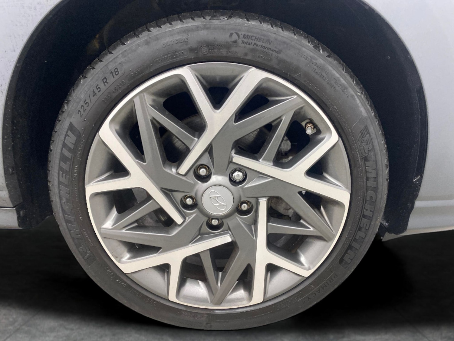 Used Hyundai KONA 2021 for sale - 76131910: Photo 31