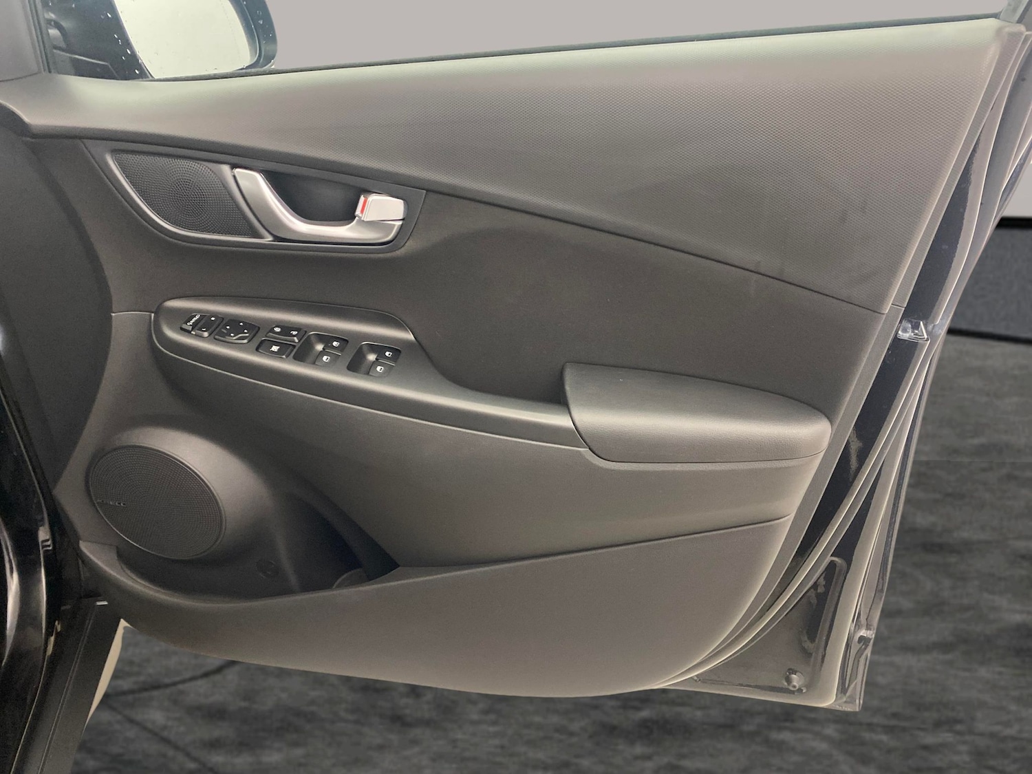 Used Hyundai KONA 2021 for sale - 76131910: Photo 38