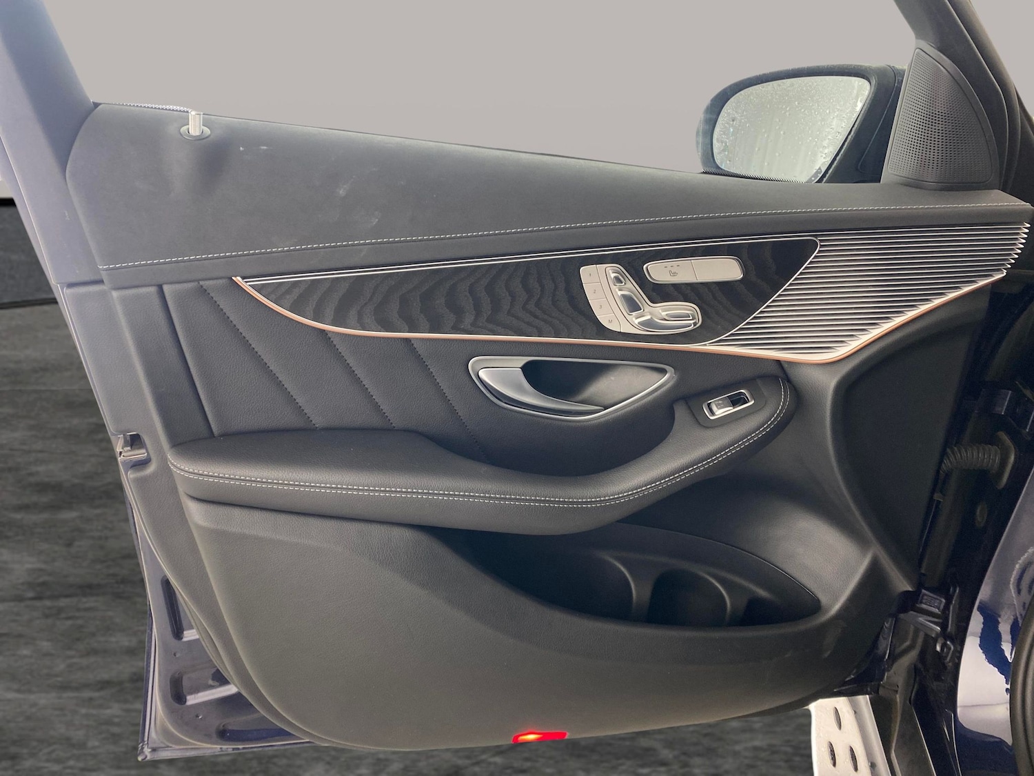 Used Mercedes-Benz EQC 2022 for sale - 76330910: Photo 34