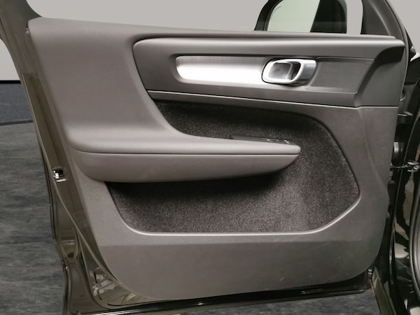 Used Volvo XC40 2022 for sale - 76320581: Photo 36