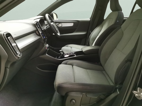 Used Volvo XC40 2022 for sale - 76320581: Photo 4