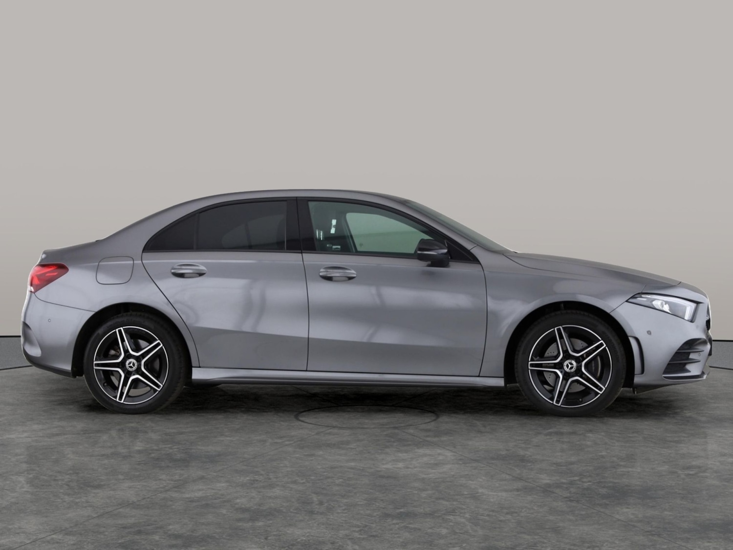 Used Mercedes-Benz A-Class 2022 for sale - 76669372: Photo 5