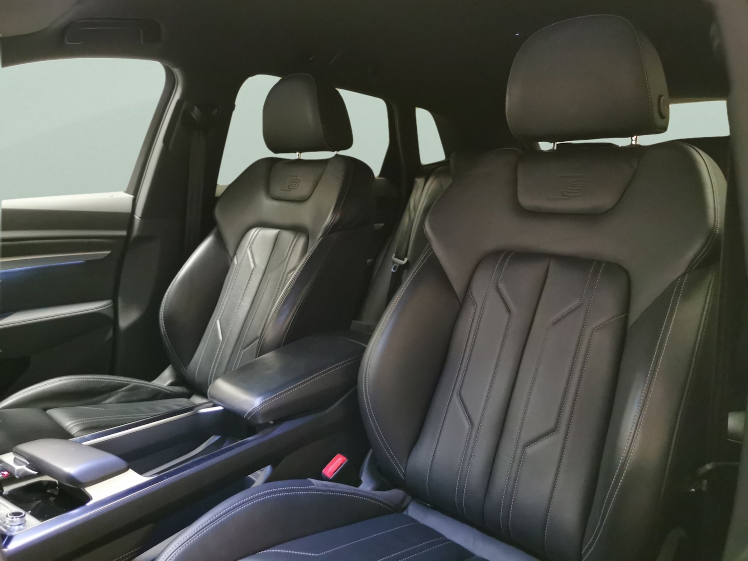 Used Audi e-tron 2021 for sale - 77819443: Photo 7