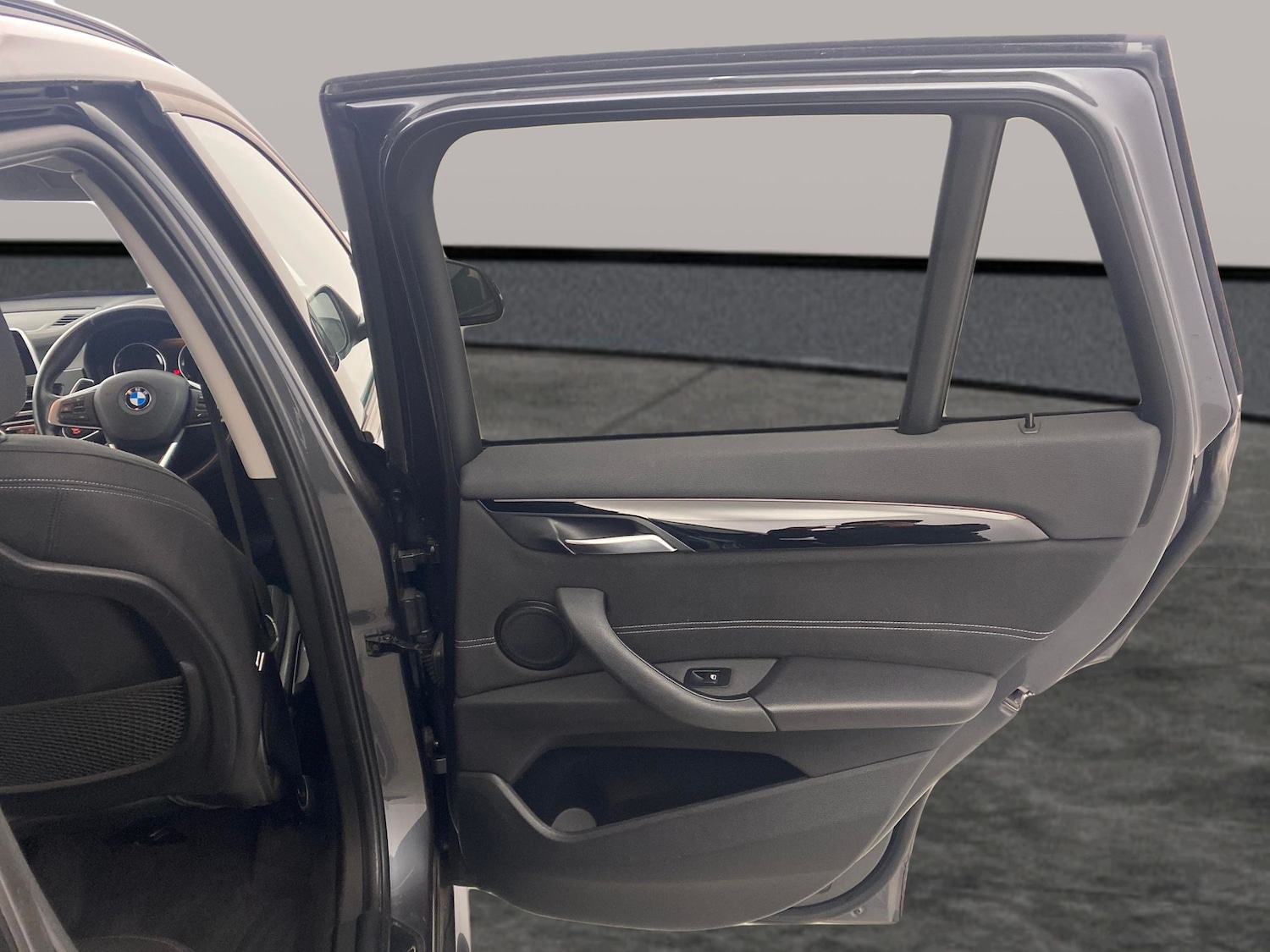 Used BMW X1 2018 for sale - 76640857: Photo 28