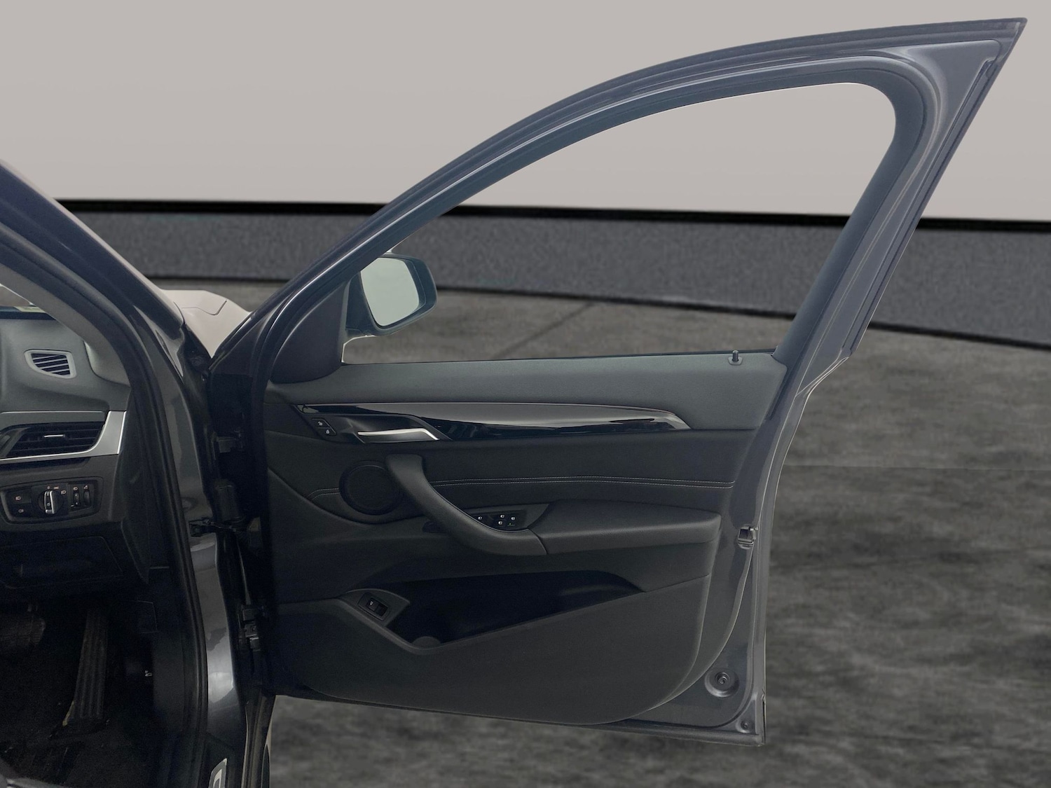 Used BMW X1 2018 for sale - 76640857: Photo 29