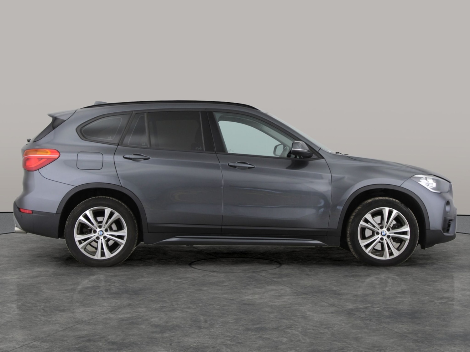Used BMW X1 2018 for sale - 76640857: Photo 9