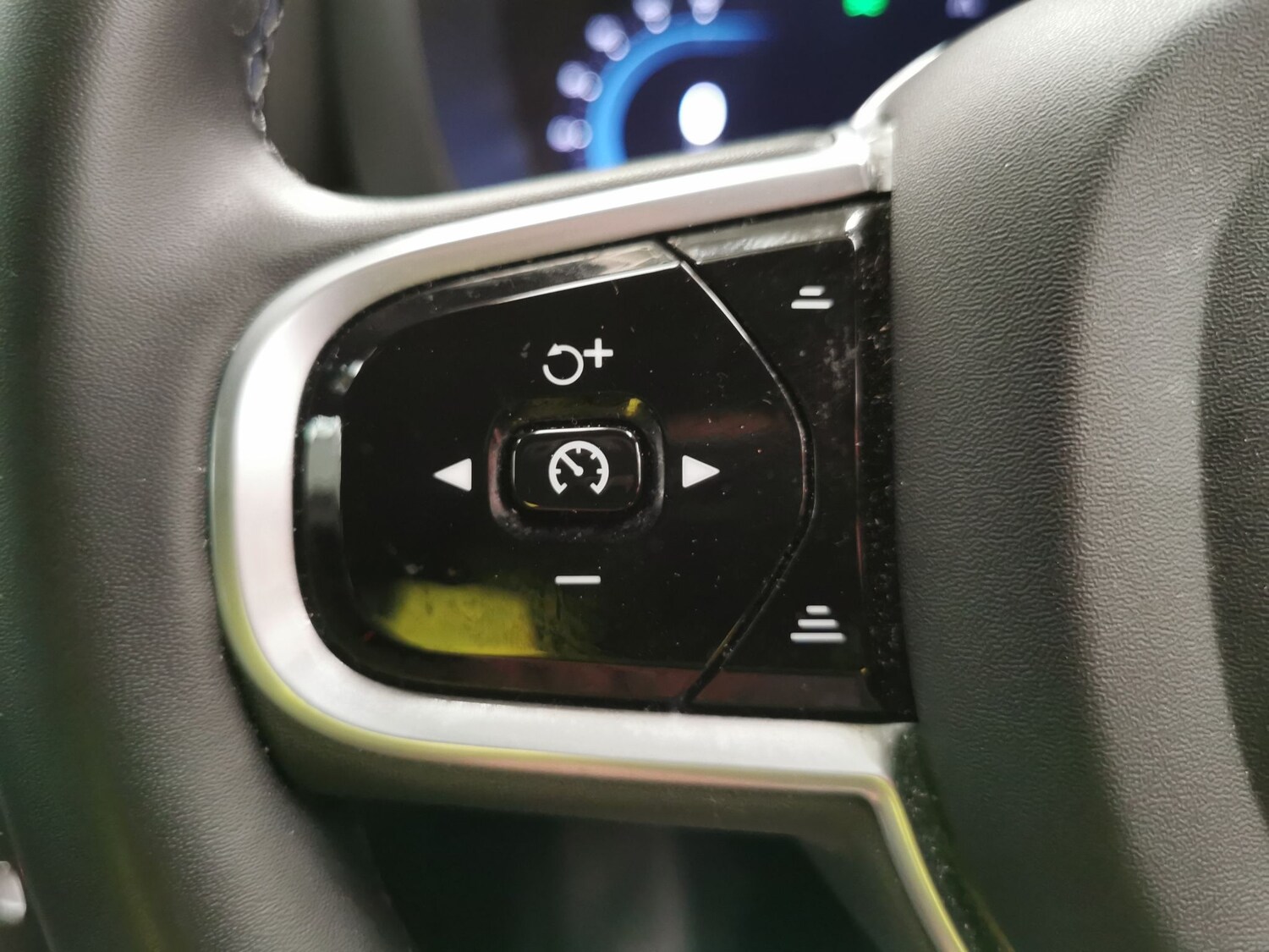 Used Volvo XC60 2021 for sale - 77916991: Photo 15