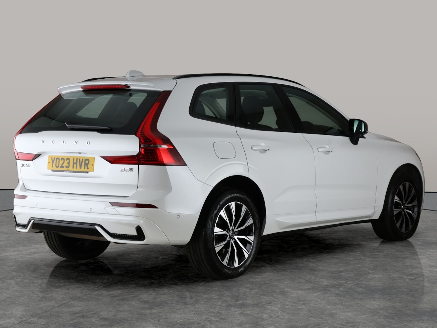 Used Volvo XC60 2023 for sale - 76889242: Photo 11