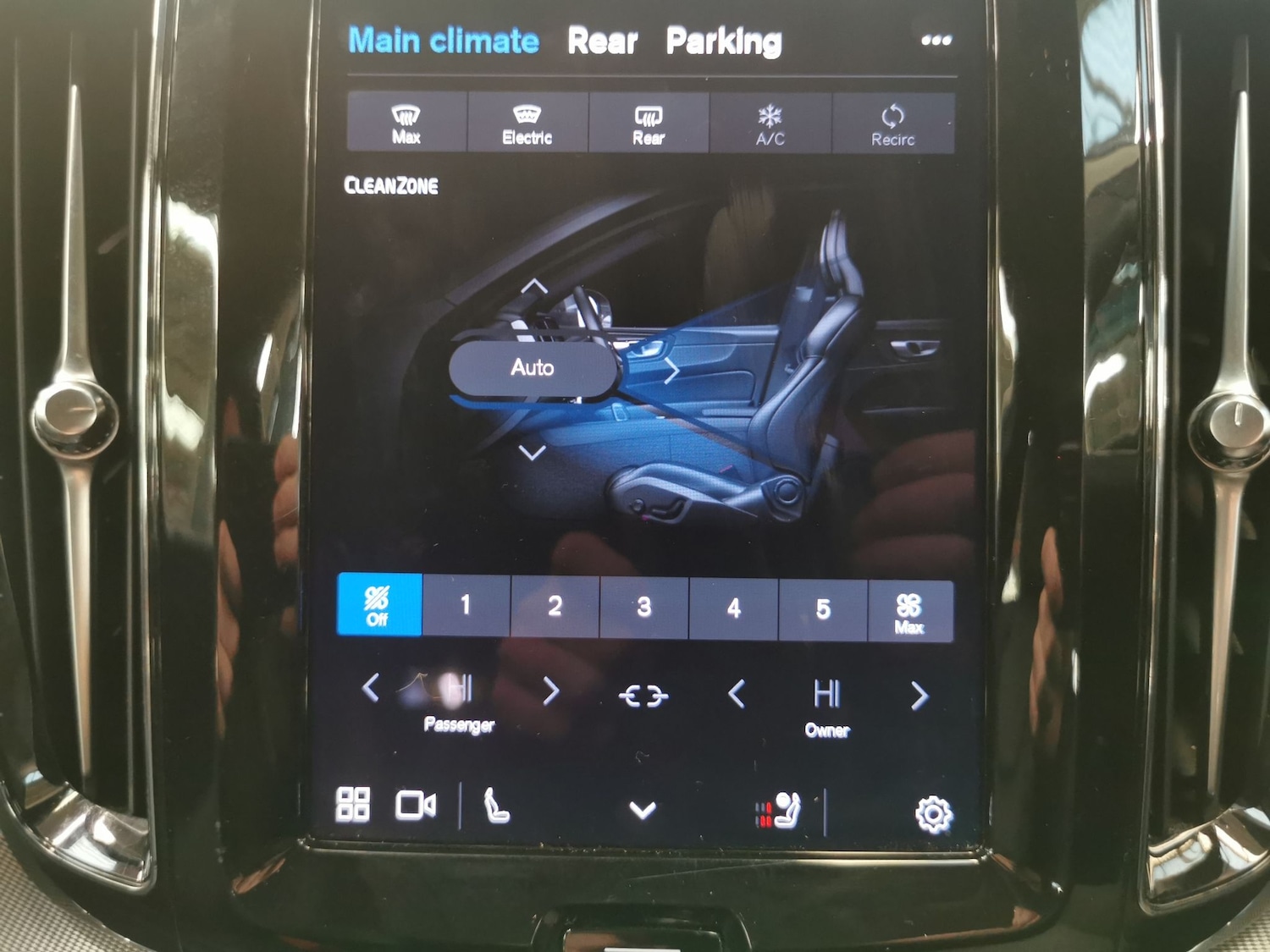 Used Volvo XC60 2023 for sale - 76889242: Photo 17