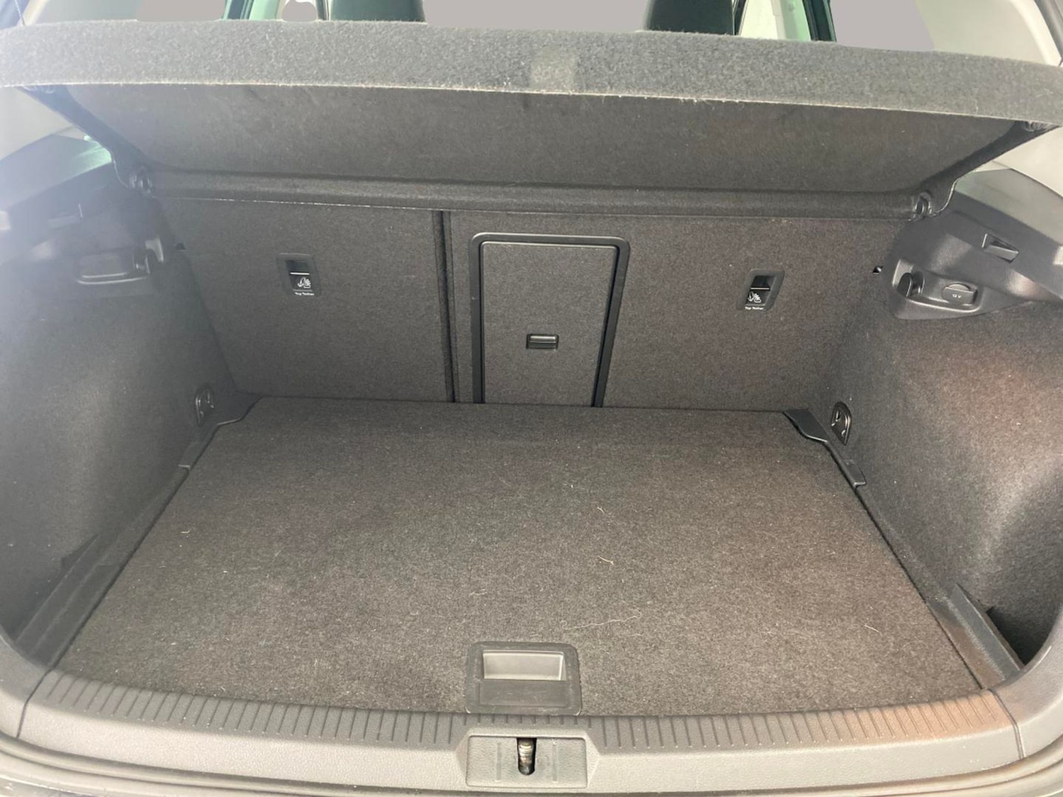 Used Volkswagen Golf 2020 for sale - 76882203: Photo 6