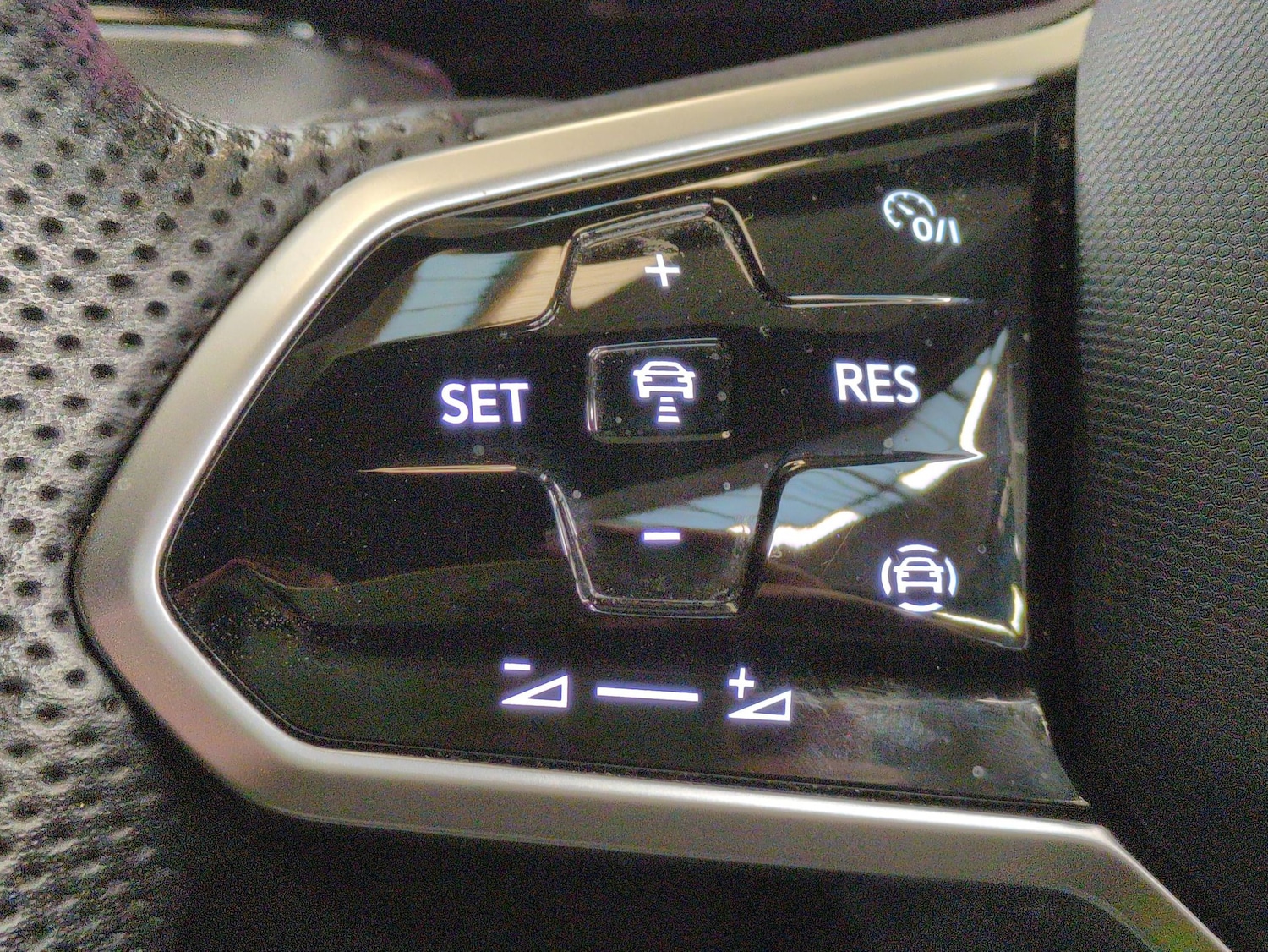 Used Volkswagen Golf 2023 for sale - 77350932: Photo 18