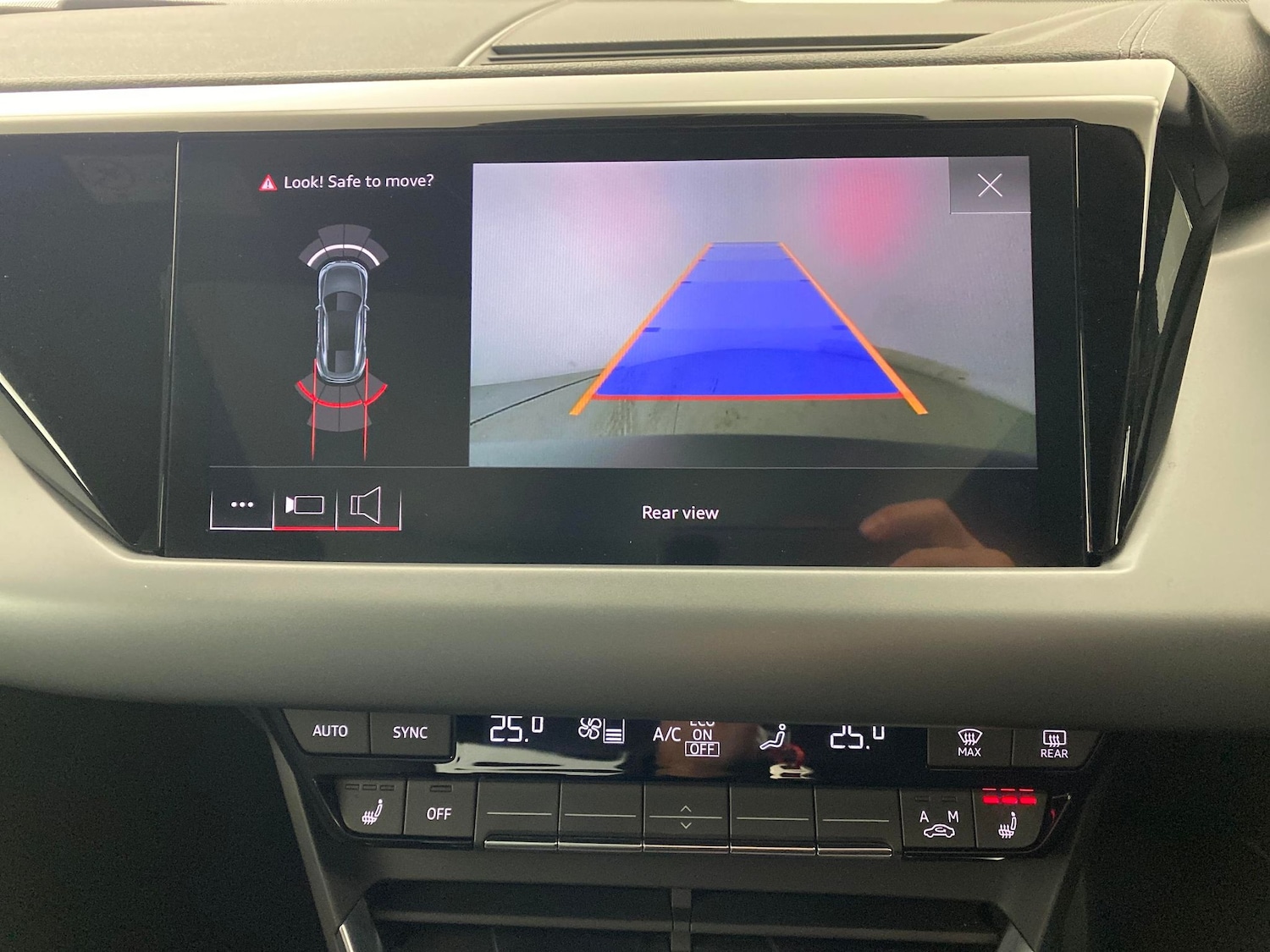 Used Audi e-tron GT 2022 for sale - 76428501: Photo 11