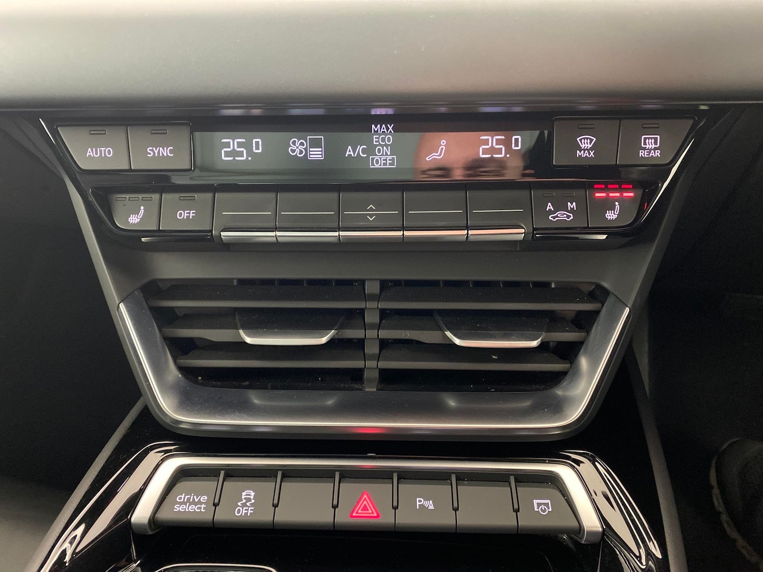 Used Audi e-tron GT 2022 for sale - 76428501: Photo 23