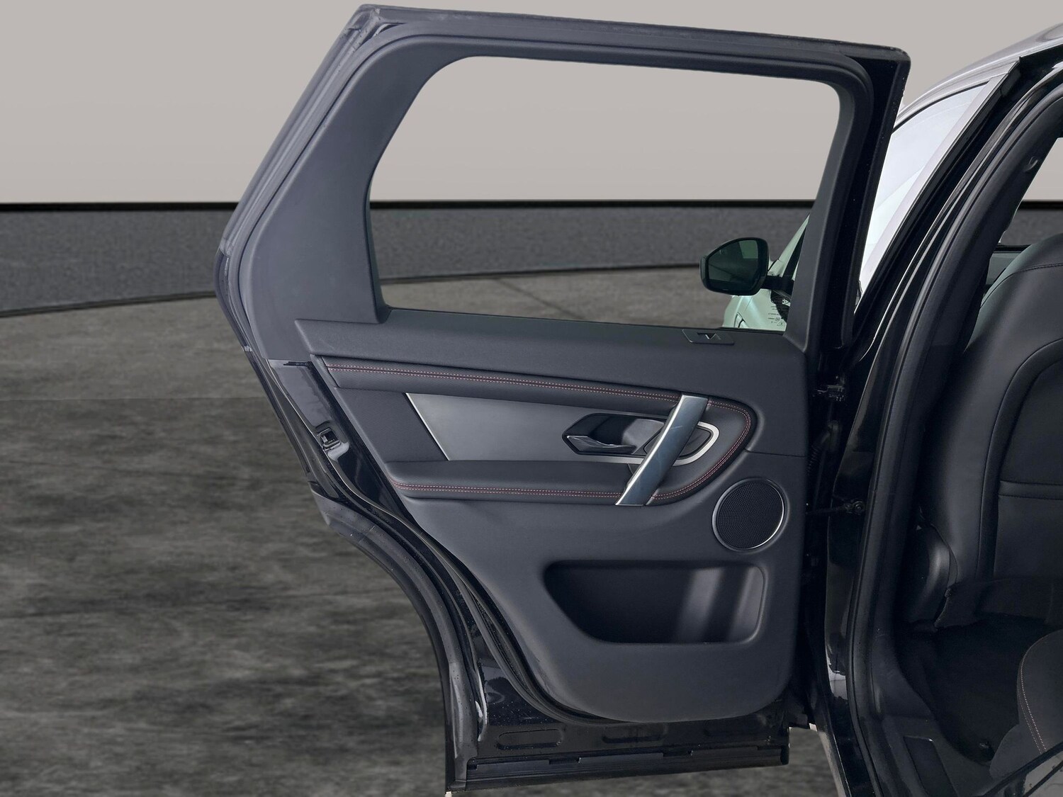 Used Land Rover Discovery Sport 2022 for sale - 77903685: Photo 24